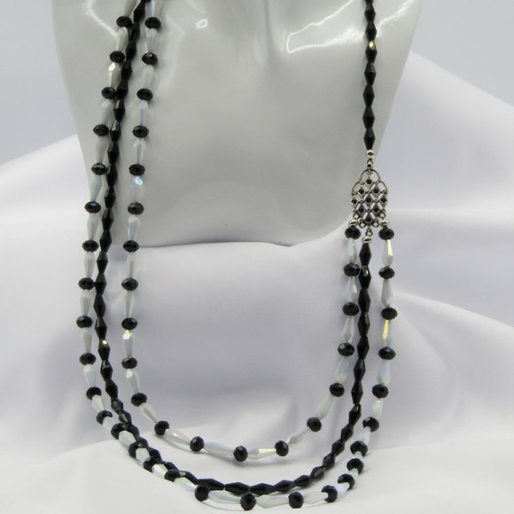 1 to 3 Black & White Beaded Jewelry Set - Picture 2 of 5
